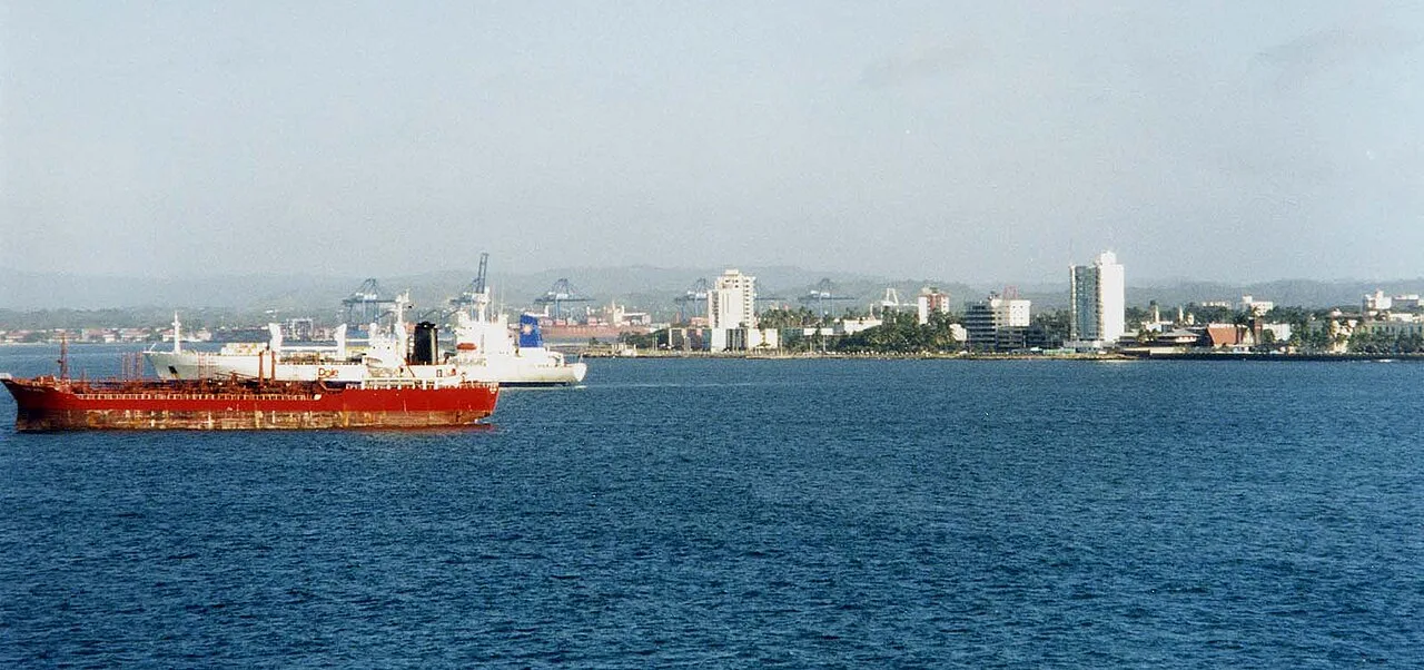 Круизы  в Колон