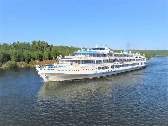 Круизы на Дмитрие Пожарском