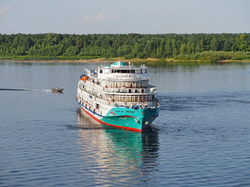 Ближайшие круизы на теплоходе Юрий Никулин