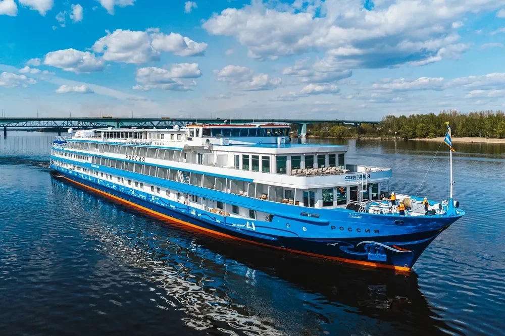 Теплоход Россия Теплоход Россия