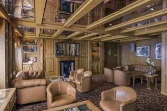 Сигарный лаундж Ambassador на теплоходе MSC Sinfonia
