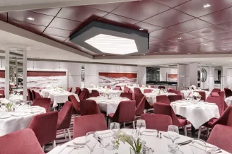Ресторан Purple Crab на теплоходе MSC Grandiosa
