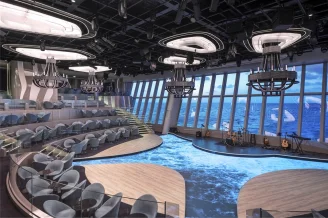 Панорамный лаундж на теплоходе MSC World Europa