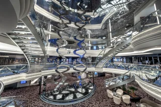 Атриум Infinity на теплоходе MSC Euribia