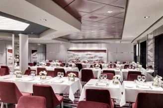 Ресторан Purple Crab на теплоходе MSC Grandiosa